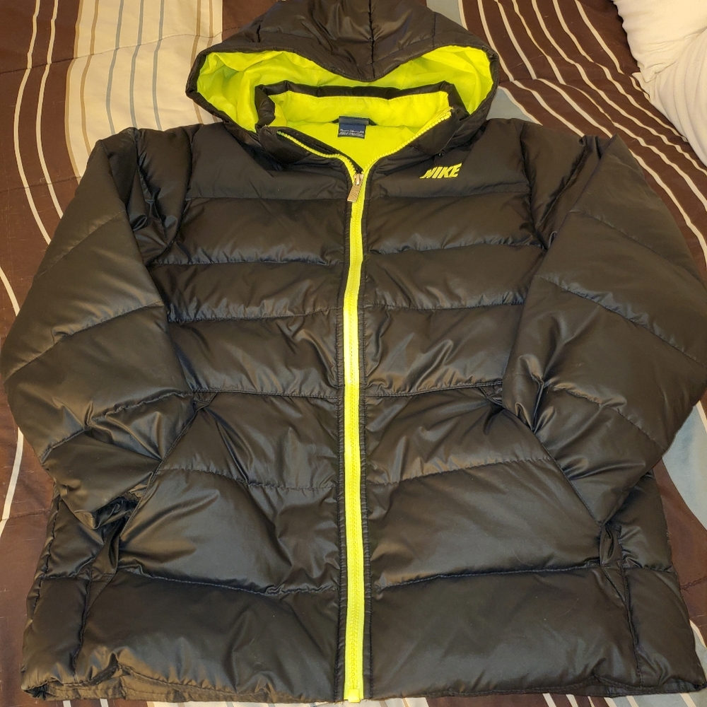 Boy's Nike Puffer Jacket